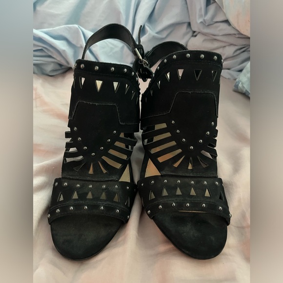 Vince Camuto | Reston Suede Lasercut Studded Block Heeled Sandals | Size 8/38 - Picture 4 of 8